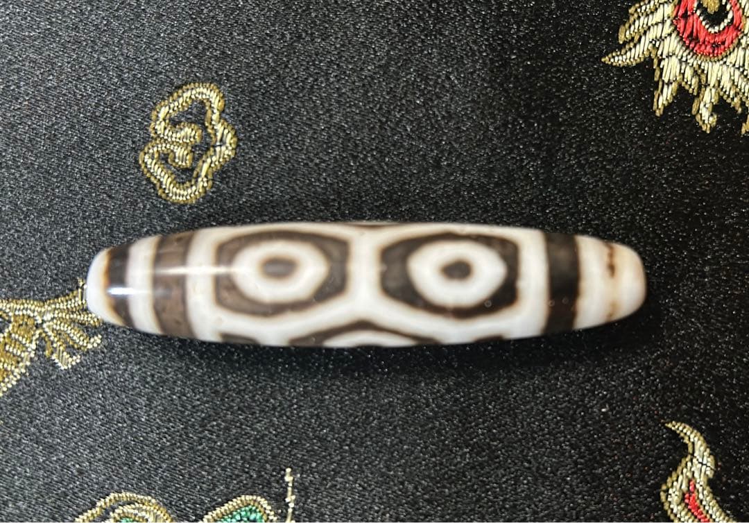 龍眼天珠　ハンドメイド品／送料込　匿名発送／チベット　天珠　お守り