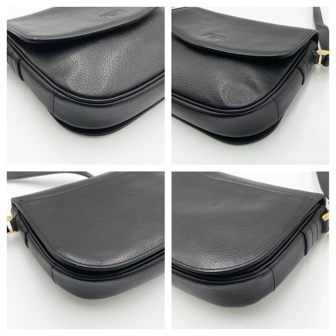 バーバリー　ショルダーバッグ　ホースロゴ　ノバチェック　シボ　レザー　ブラック