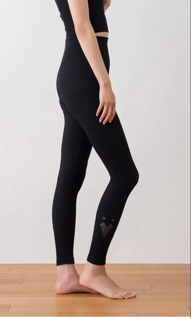 ブラック S ［SUKALA］アクティブデイジーレギンス