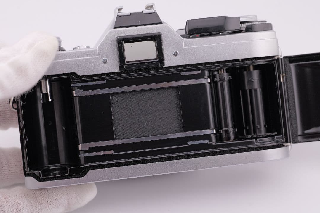 フィルムカメラ Canon AE-1 + NewFD 50mm F2