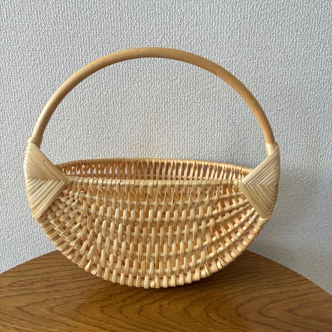 ラトビア　ウォールバスケット　壁掛けかご