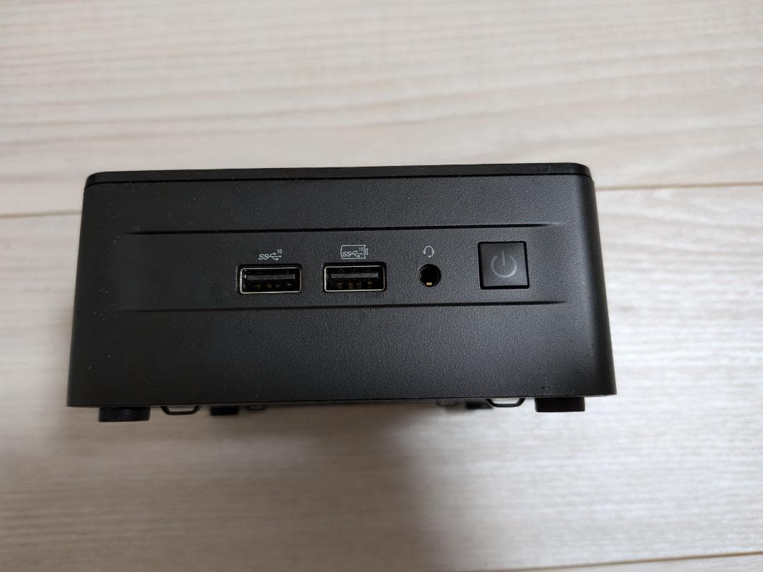 ミニPC(Intel NUC12WSHi7000+メモリ32GB)