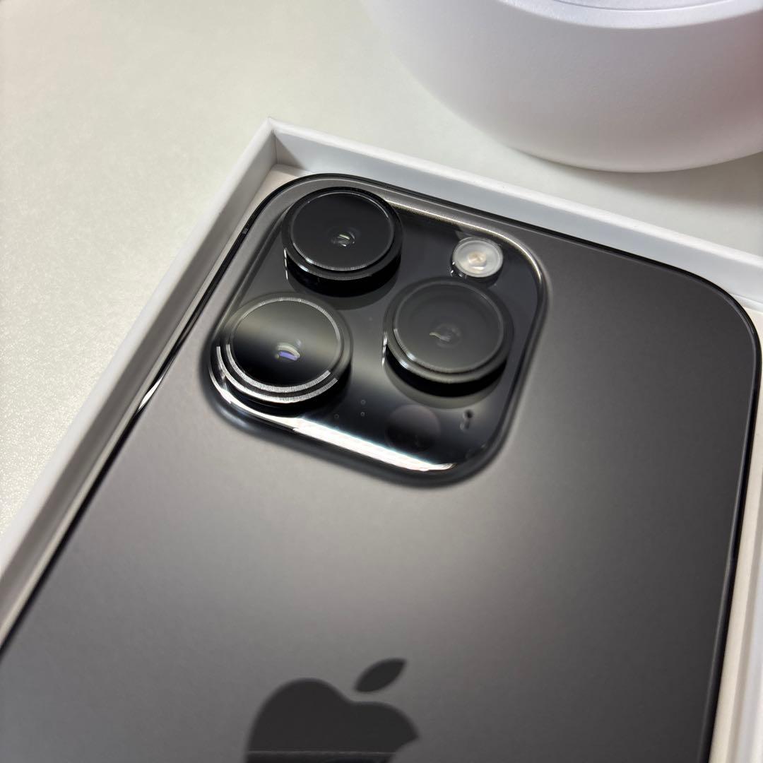 値下げ可能！iPhone 14 Pro 128GB Casetifyケース付き