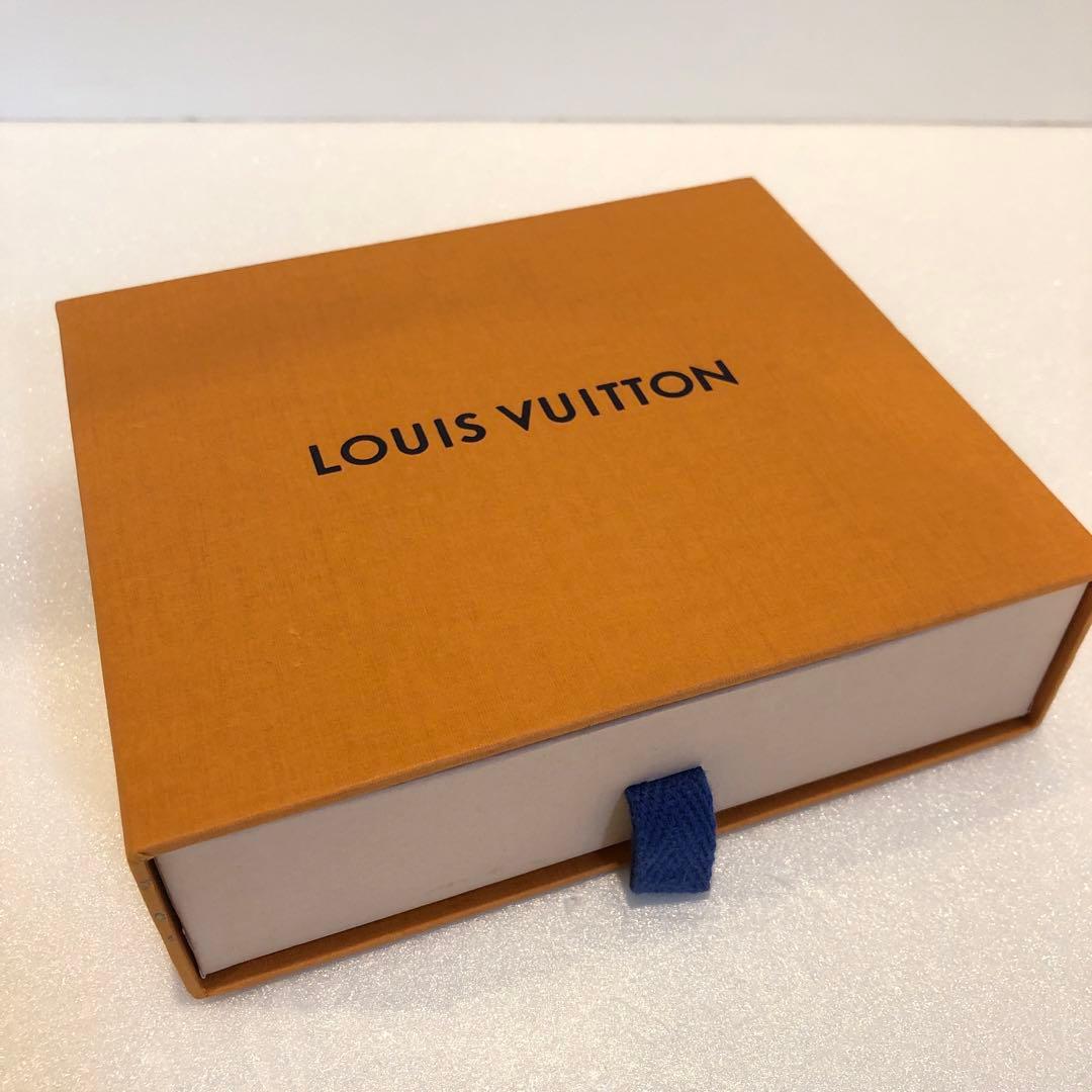 ルイヴィトン　LVサークル ネックストラップ付き スマートフォンホルダー