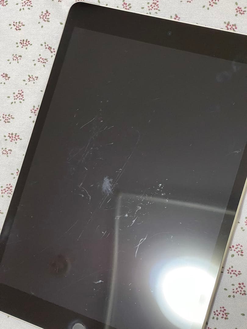 H*U様 iPad 10.2インチ (第9世代) 64GB WiFi + セルラ