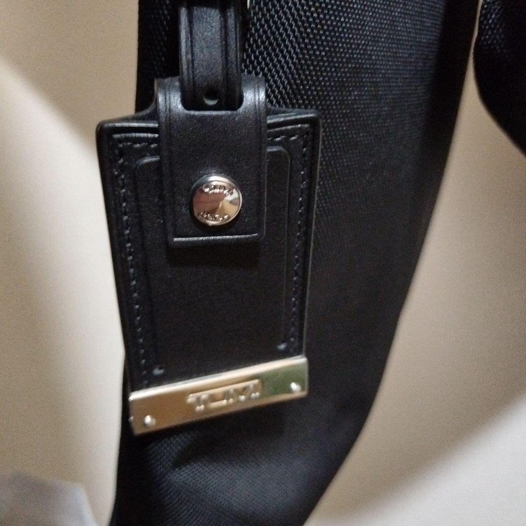 【新品】TUMI ショルダーバッグ　ブラック