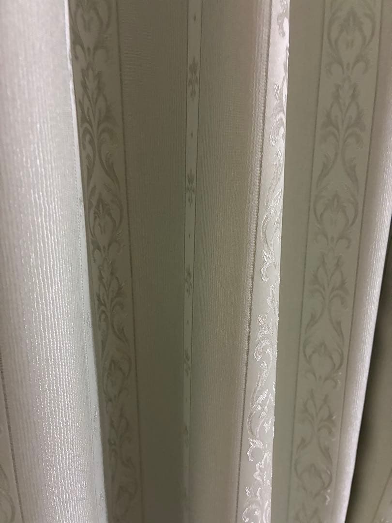 【遮光２級】【高品質】【遮熱】薄い緑色のカーテン（裏地あり）3点セット