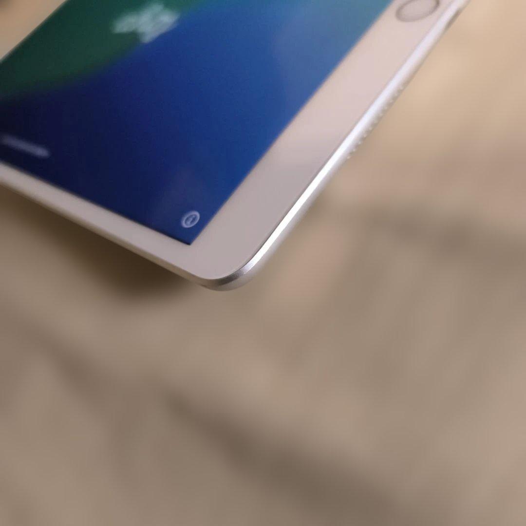 山*内様 Pad Air第3世代/64GBシルバーWi-Fi+Cellul　83