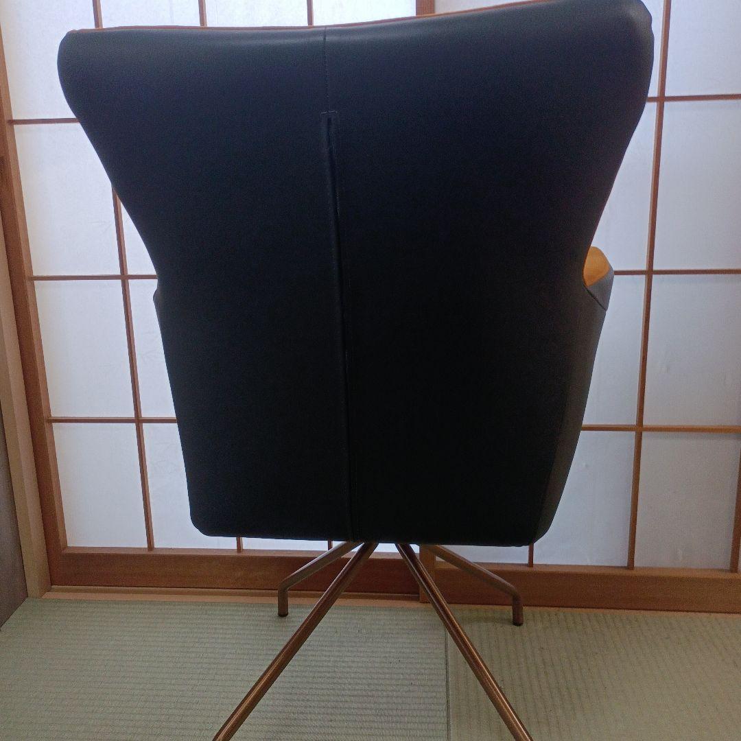 廃盤品ダイニングチェア - マーク - 180度回転式 - カリオファブリック