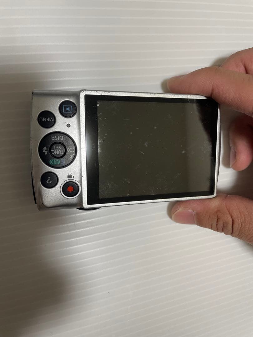 Canon パワーショット　A2600 カメラ