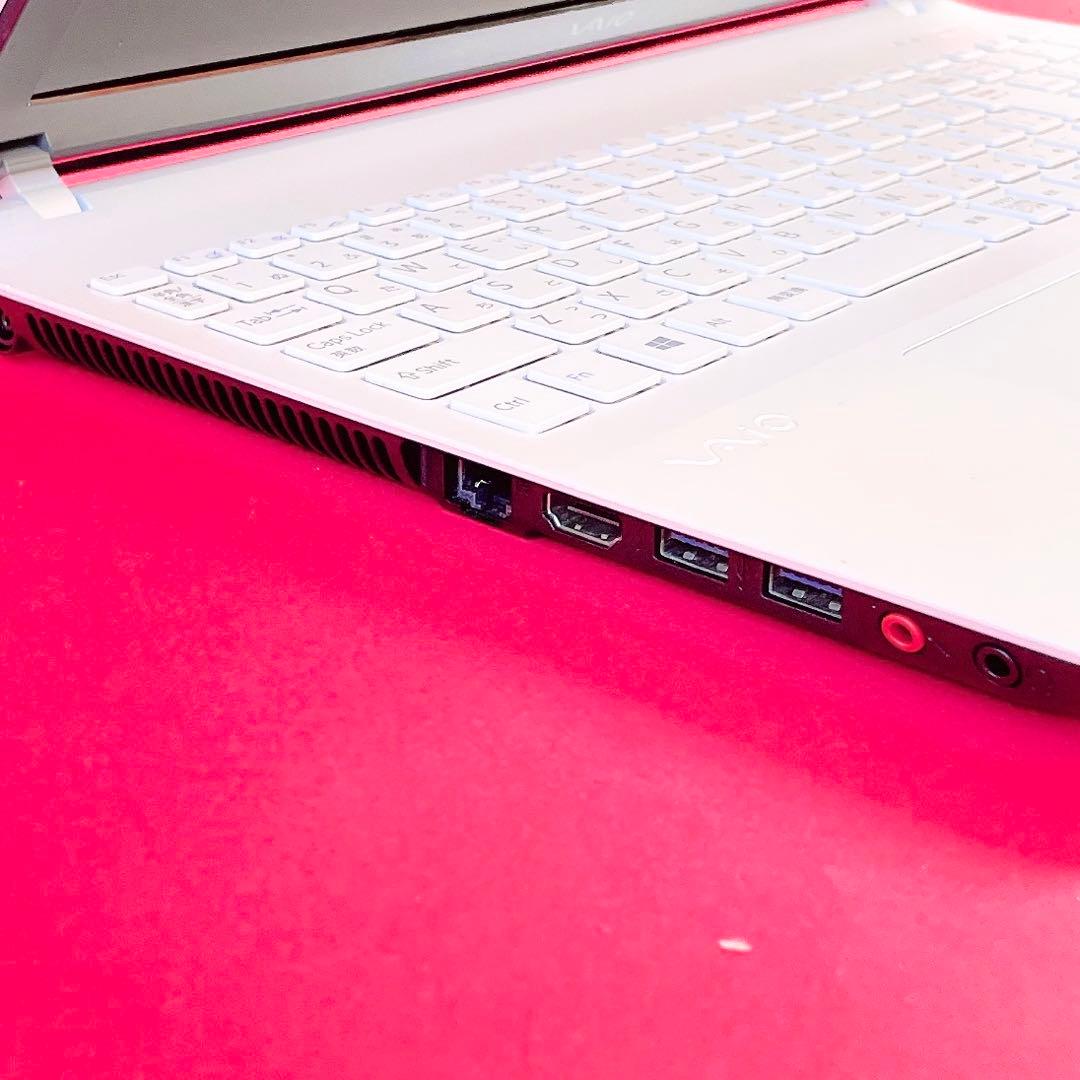 サクサク快適❣️薄型VAIOノートパソコン✨️カメラ大容量SSD1TBメモリ16GB