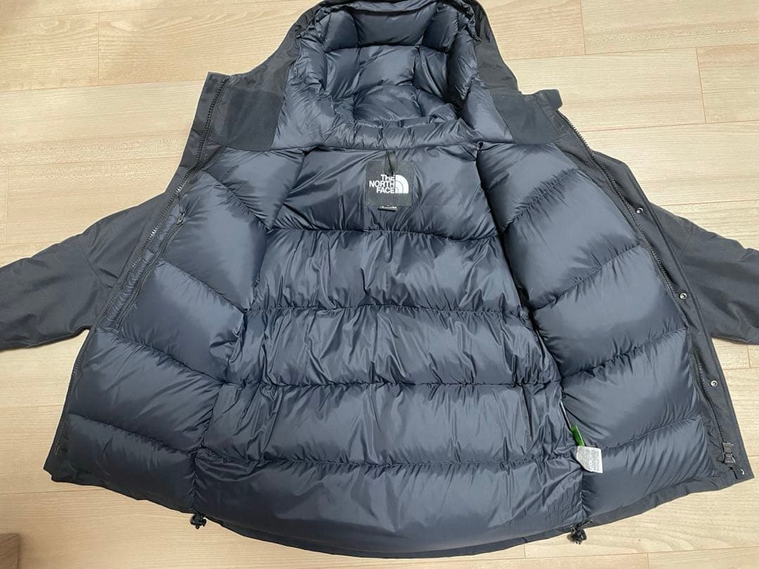 THE NORTH FACE ノースフェイス　マウンテンダウンジャケットブラック