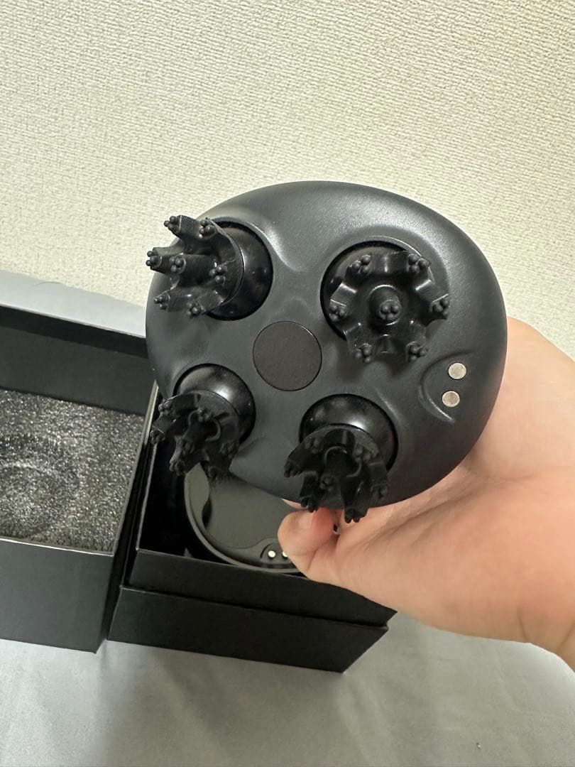 超美品　NIPLUX ヘッドスパ 電動頭皮ブラシ フェイスケア 防水 美容家電