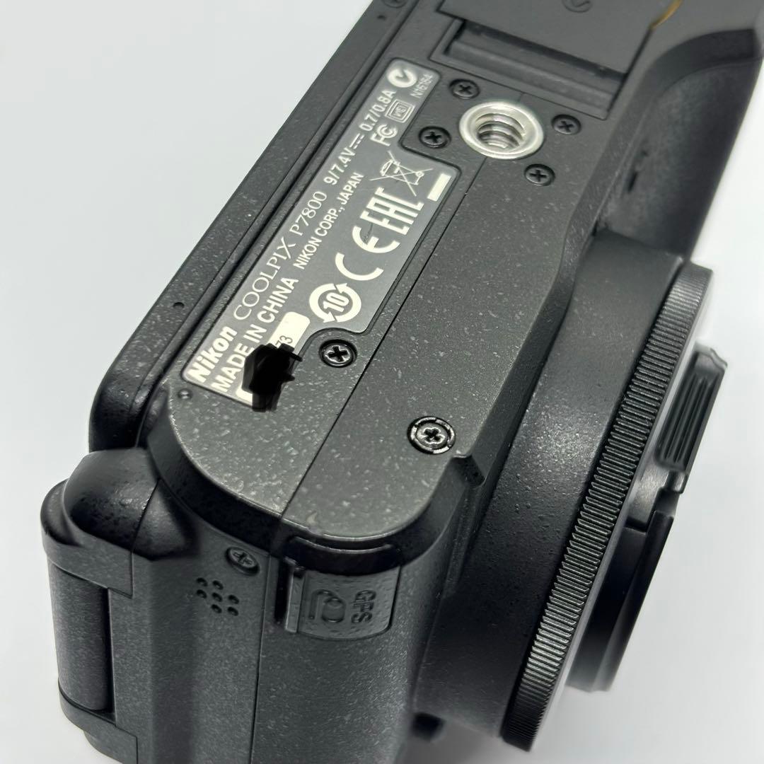 高級コンデジ Nikon COOLPIX P7800