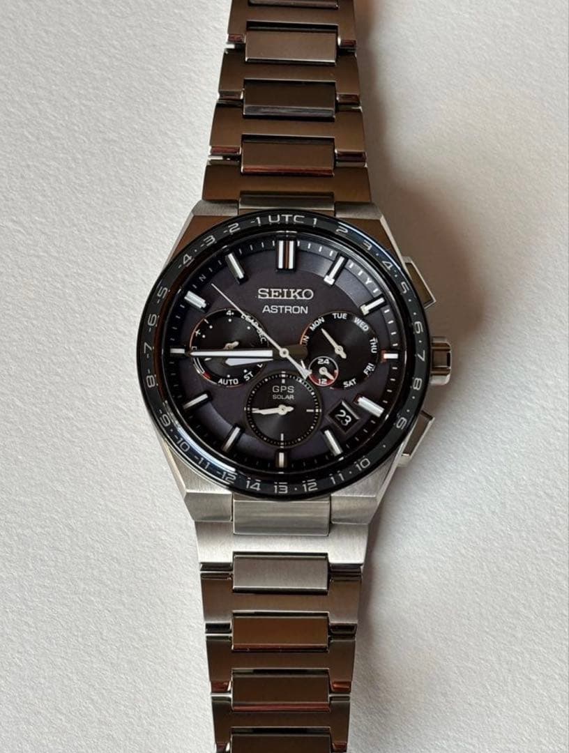 【美品】SEIKO ASTRON GPS 腕時計 チタン製 SBXC109