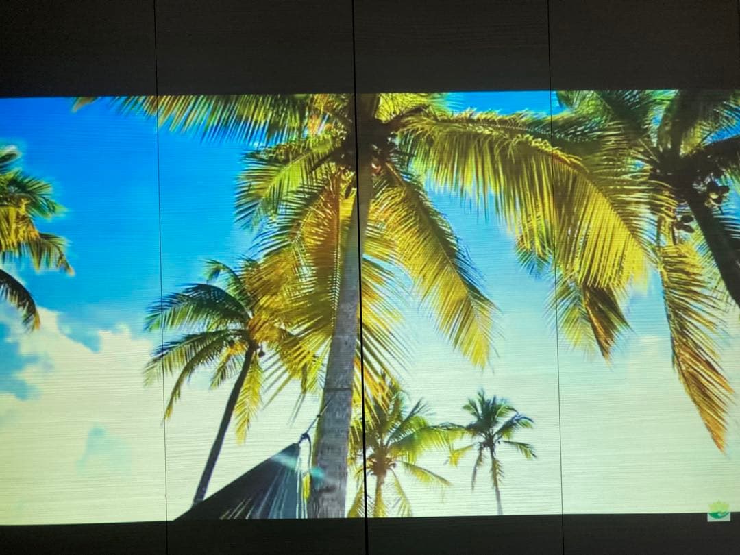 EPSON EB-1785W 映画鑑賞に最適！ スマホからワイヤレスで投写できる