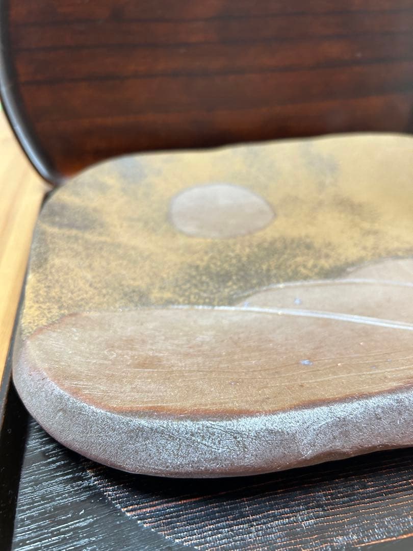 備前　吉本 正 四方皿（飾り皿）