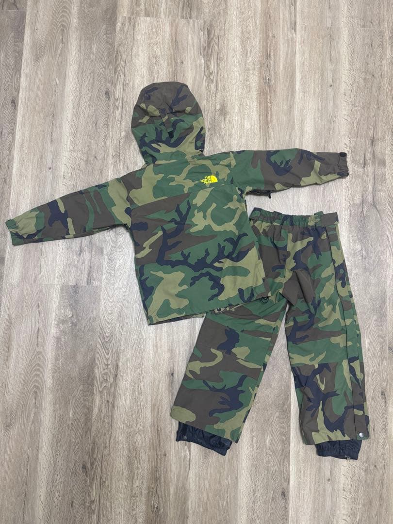 ノースフェイス スノーウェア 上下 サイズ120 迷彩柄