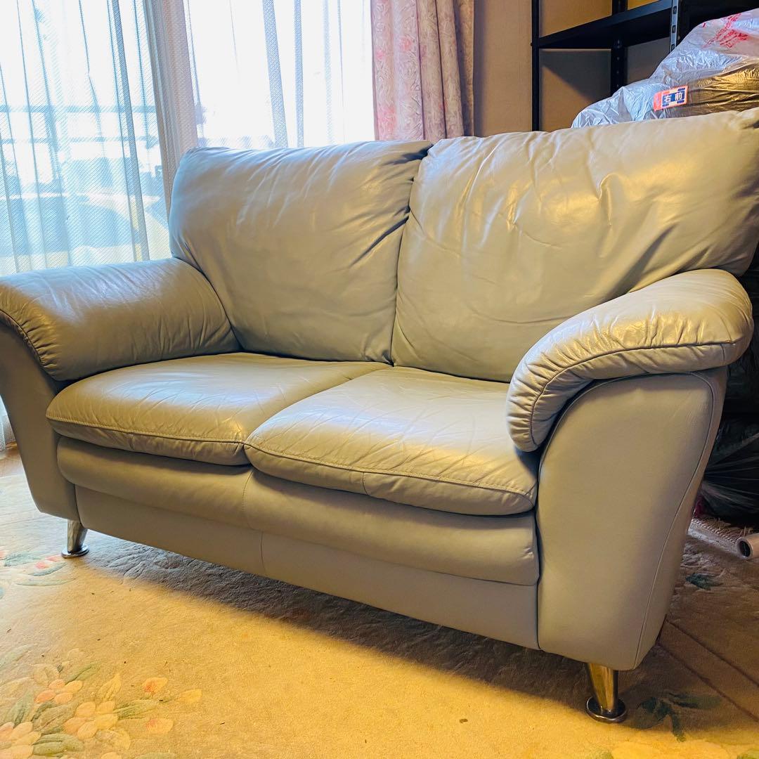 ライトブルー レザー 2人掛けソファ