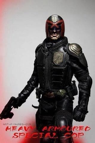 ジャッジ・ドレッド カール・アーバン 1/6 フィギュア