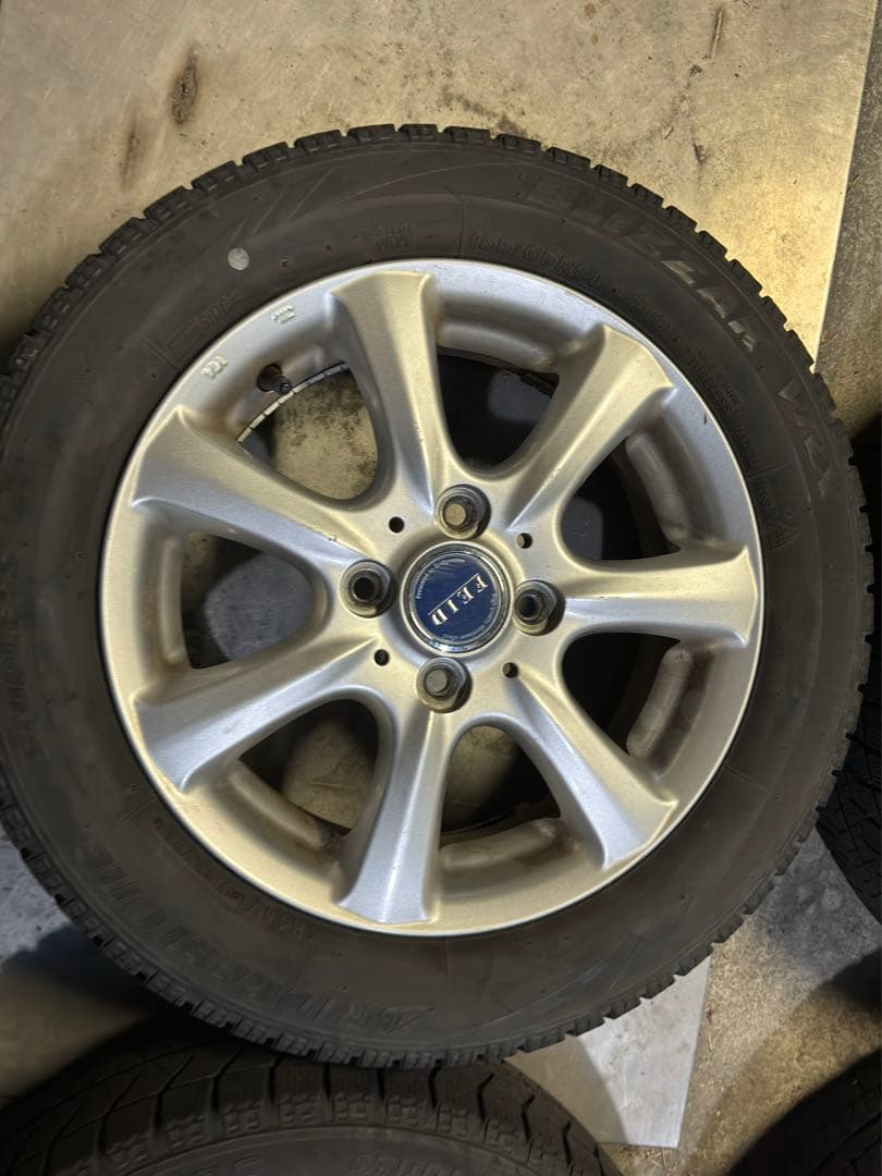 20年製155/65R14 ブリジストン VRX スタッドレス 4本