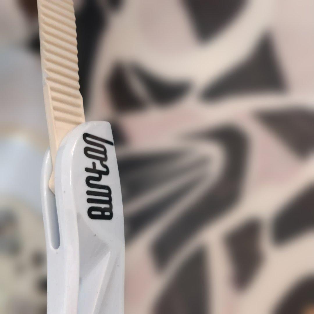 スノボ　スノーボード　白　BURTON　板　雪　レジャー　メンズ　訳あり