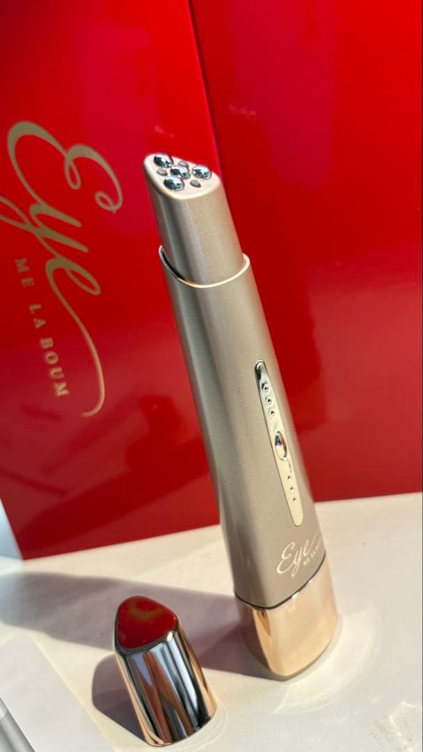 IKKOさんプロデュース　MEラボンアイ★目元ケア用美顔器