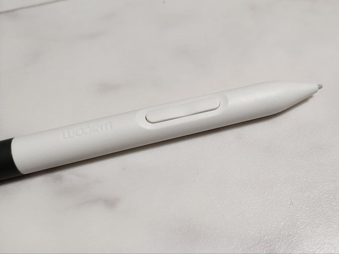 液タブ・ペンタブ Wacom One Pen display 12