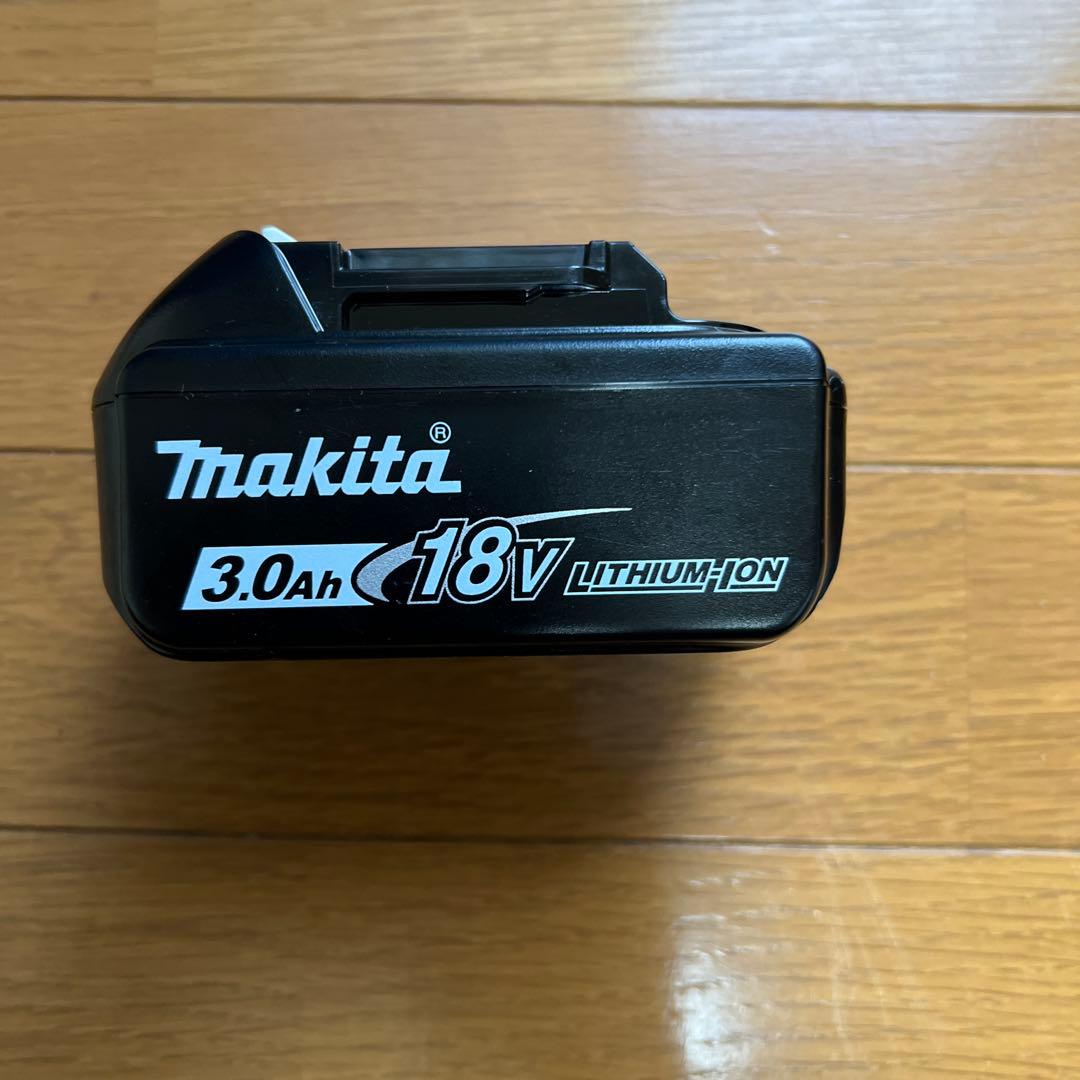 Makita コードレス掃除機 オリーブグリーン