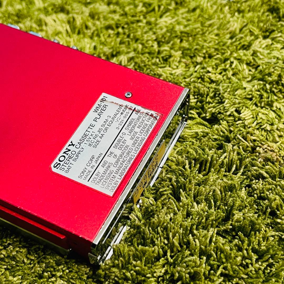 SONYWM-101カセットウォークマンレッド　イヤフォンなし本体のみジャンク品
