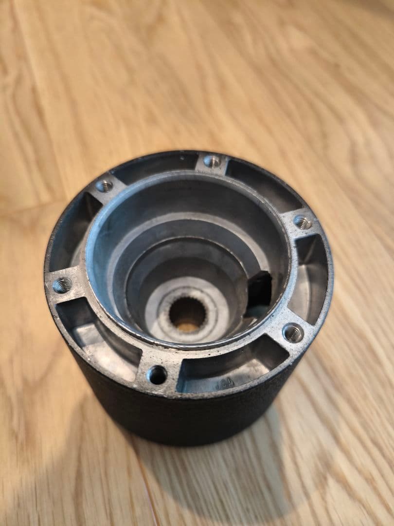 Nardi Torino （ナルディ）ステアリングホイール