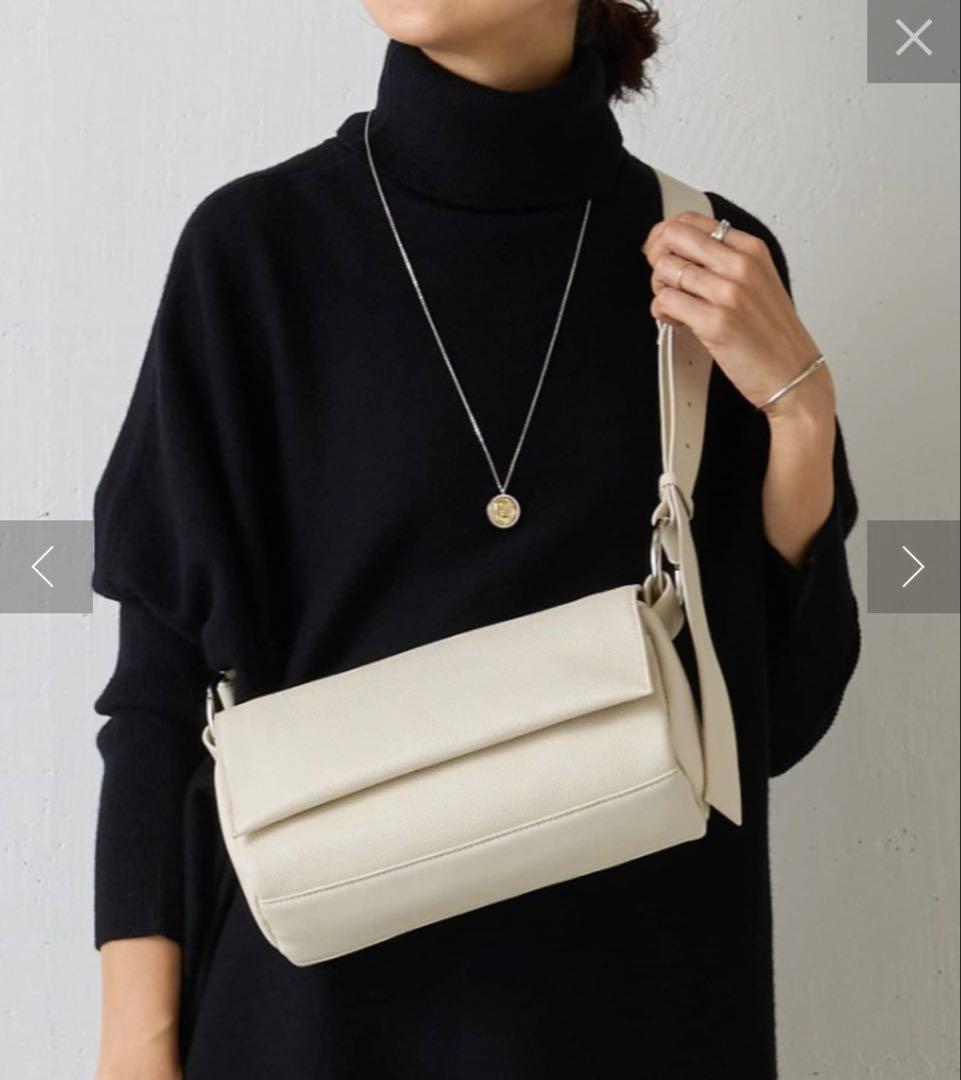 BEARDSLEY 本革レザーボディバッグ