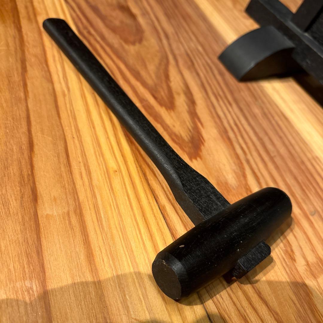 【最終値下げ】 鋳鉄製 半鐘写し 置き撞鐘（木製鐘架・撞木付）