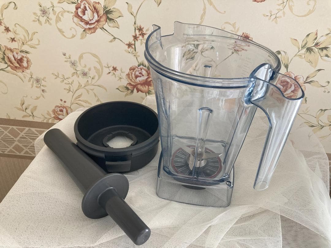 バイタミックス　Vitamix VM0111　美品 ミキサー　ジューサー　離乳食