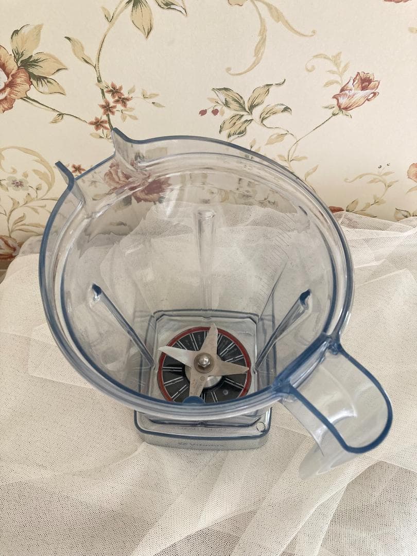 バイタミックス　Vitamix VM0111　美品 ミキサー　ジューサー　離乳食