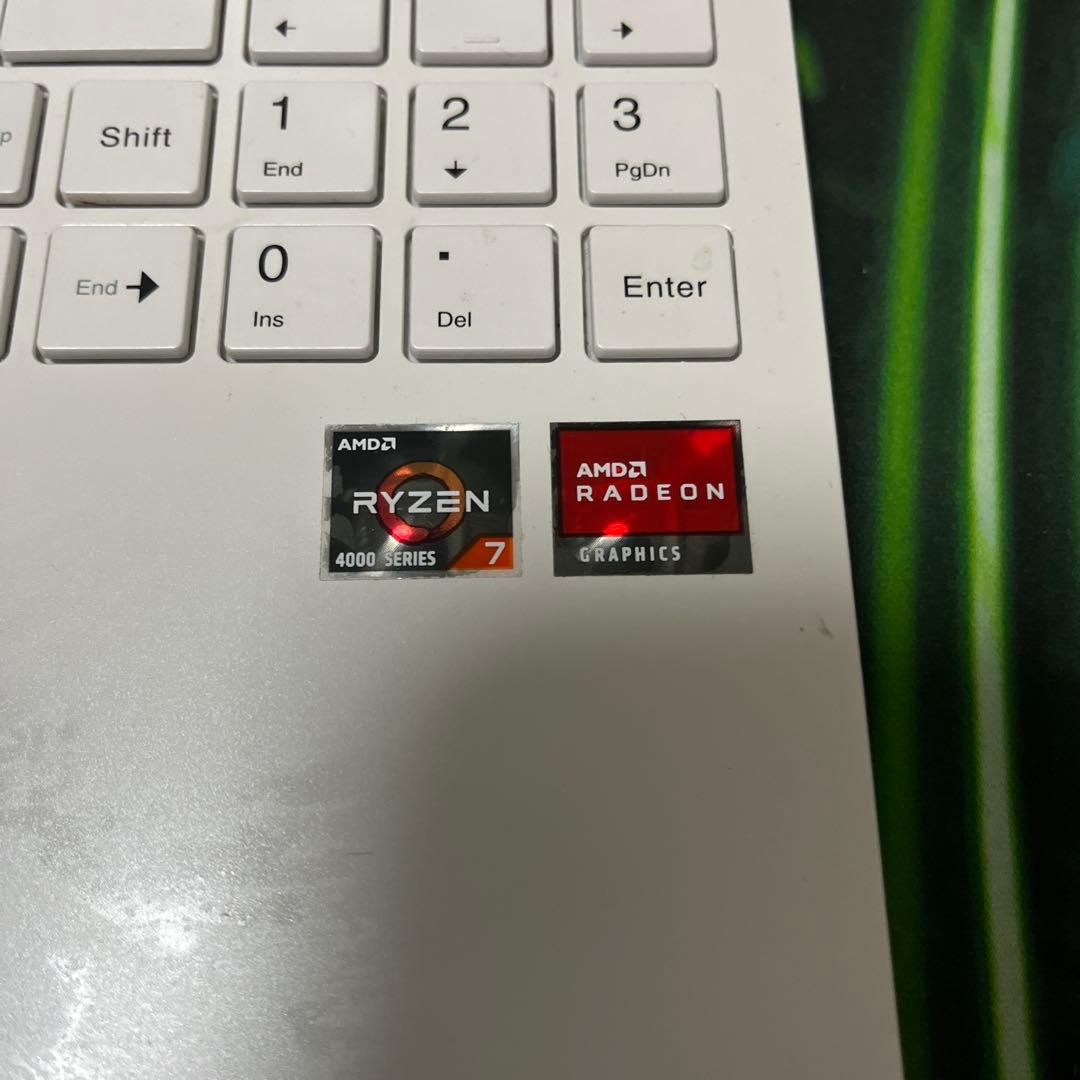 Windows 11 AMD Ryzen 7 ノートPC