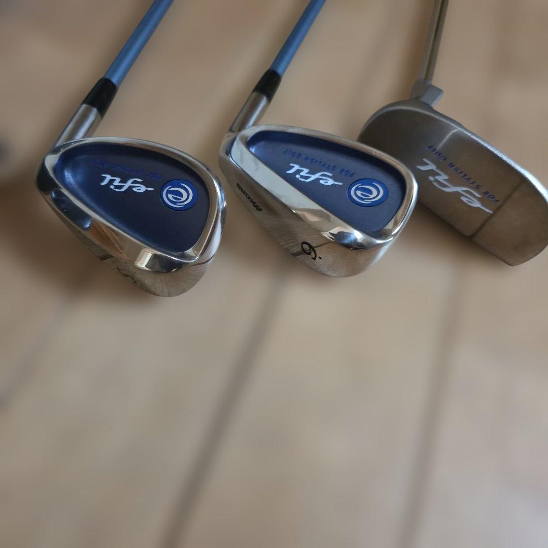 レディース ゴルフクラブセット 青色ヘッドカバー付き