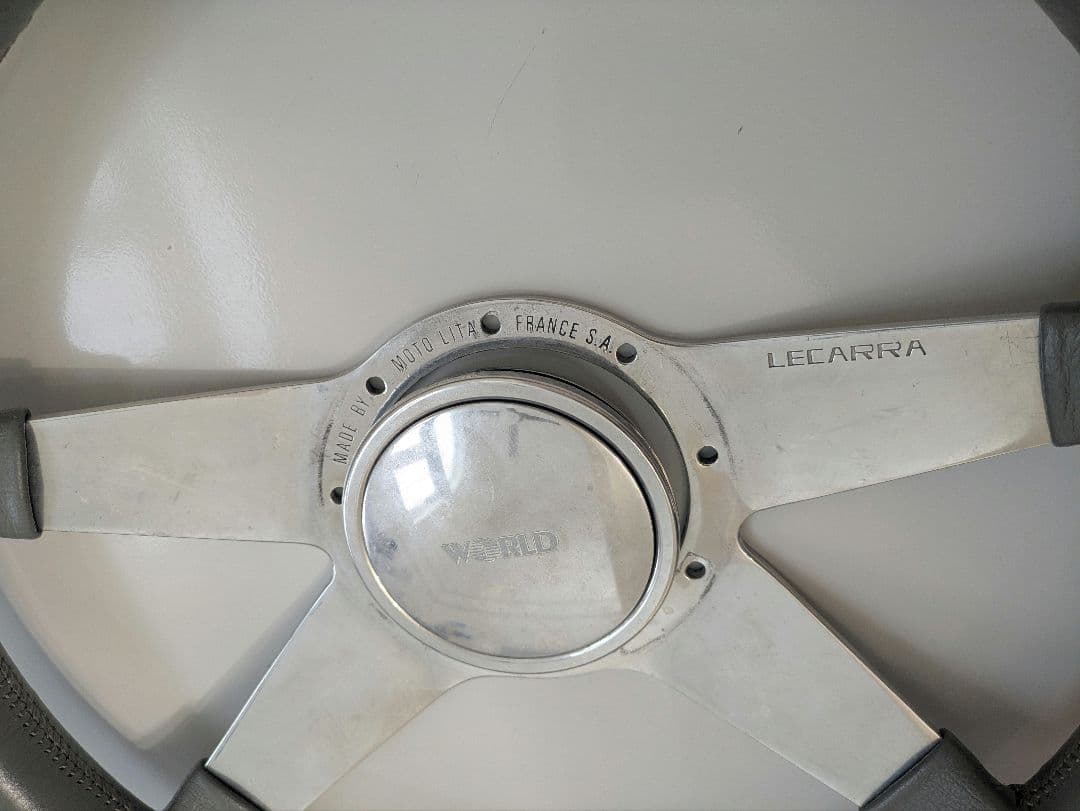 レカラステアリング