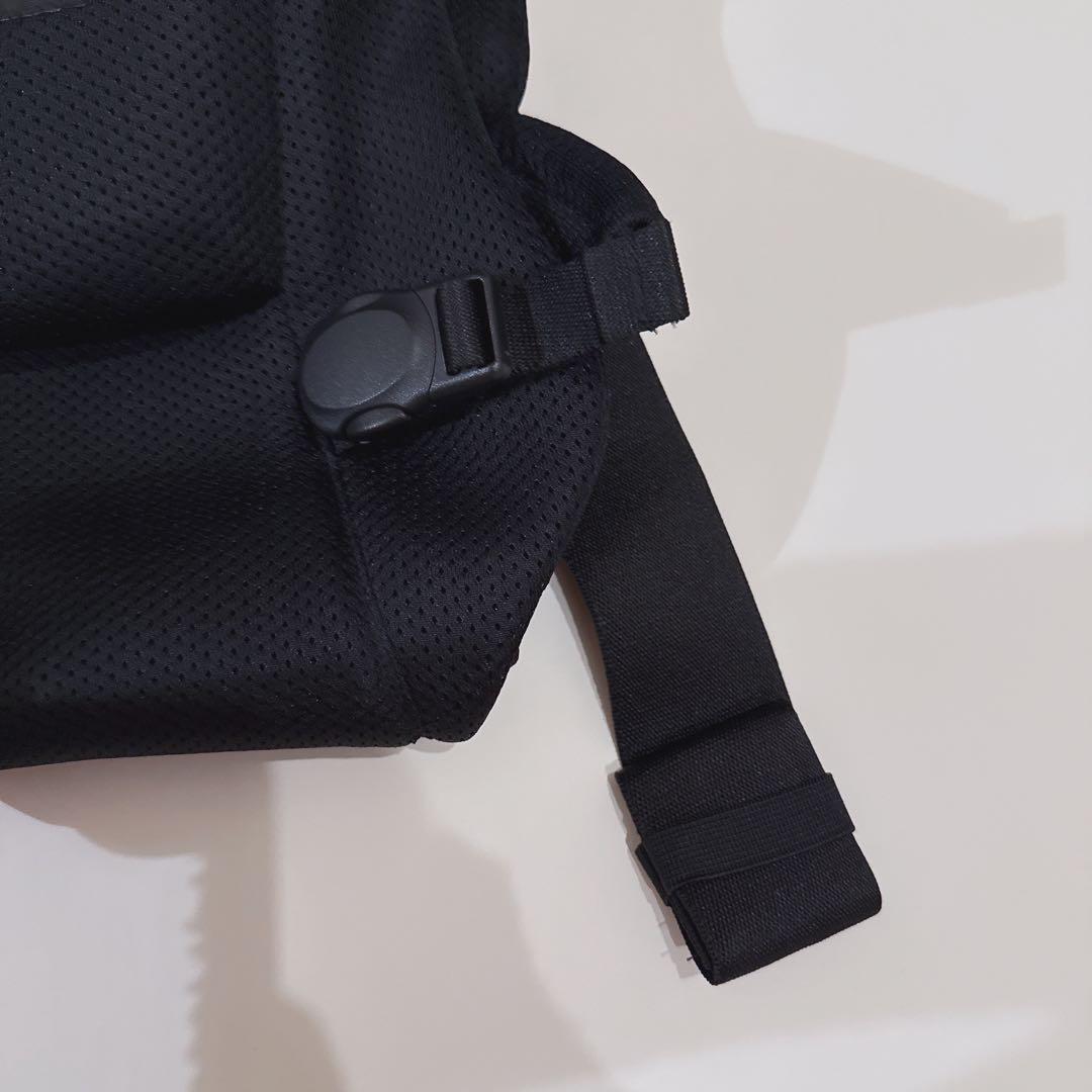 【美品】抱っこ紐ピトレスクベビーキャリアファースト