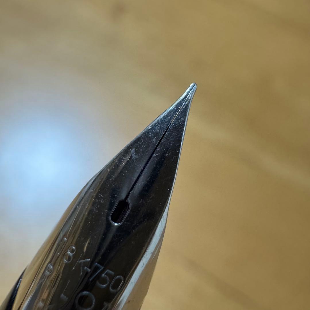 廃盤 パイロット Elite エリート 格子 万年筆 18K 750 F 蝕刻