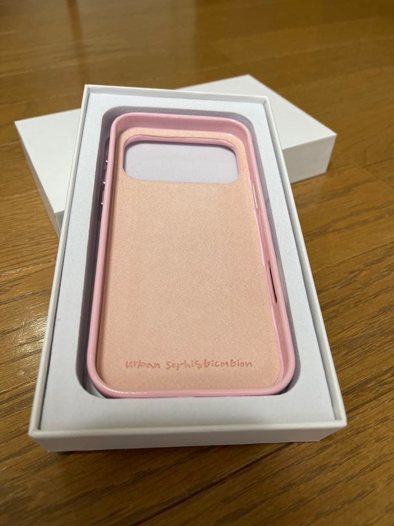 C Urban Sophistication iPhoneケース