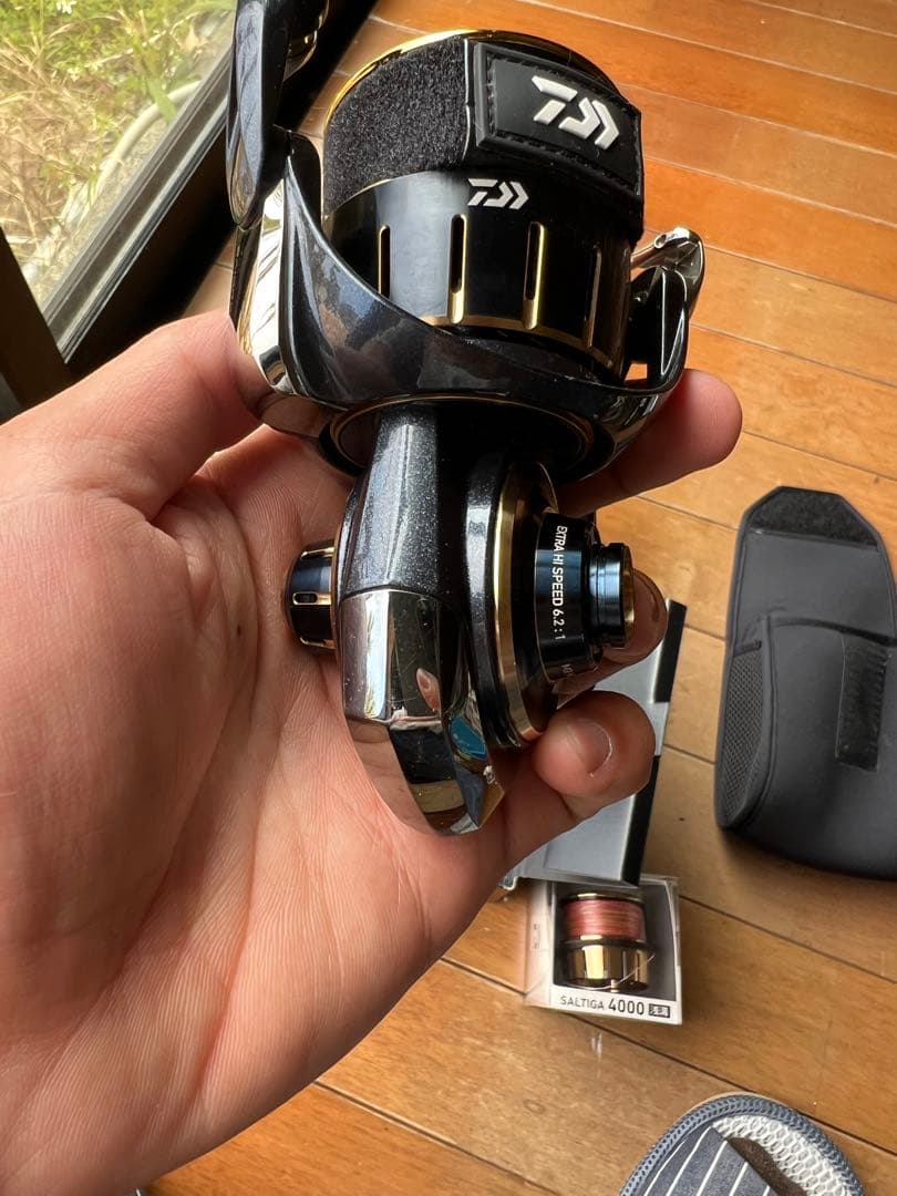 リール DAIWA SALTIGA 4000 XH