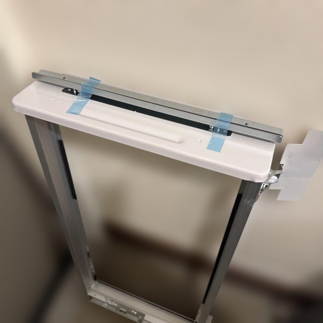 使用少ない美品♪ 2021年購入　リモコン有り　窓用エアコン　コイズミ　 冷房