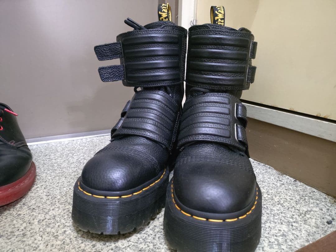 【blackmoon】Dr.Martens QUAD RETRO