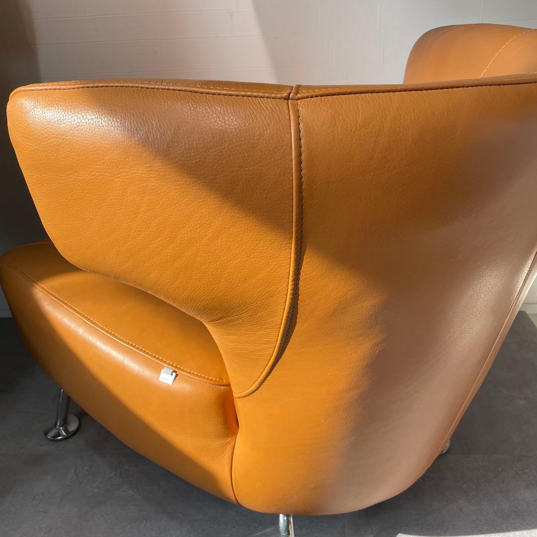 送料込　IDC OTSUKA ドミシール 総革張　アームチェア レザー　オレンジ