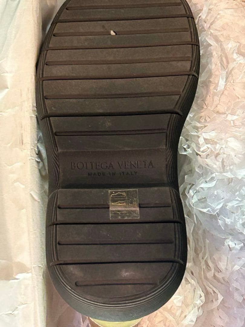 BOTTEGA VENETA 厚底ブーツ オリーブグリーン