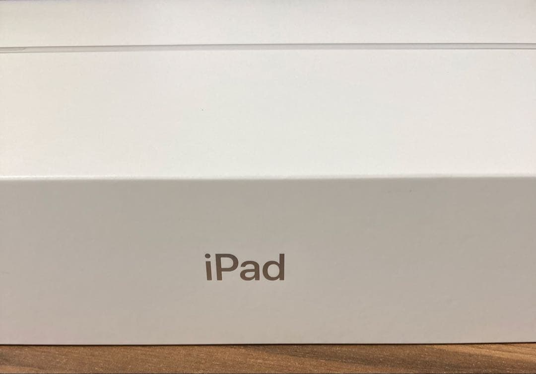 【美品】iPad (第9世代) 64GB/シルバー