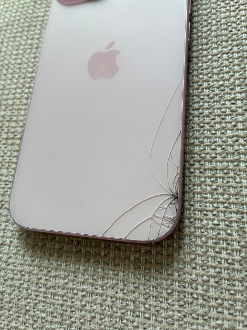 【ジャンク品】Apple iPhone 15 ピンク 本体