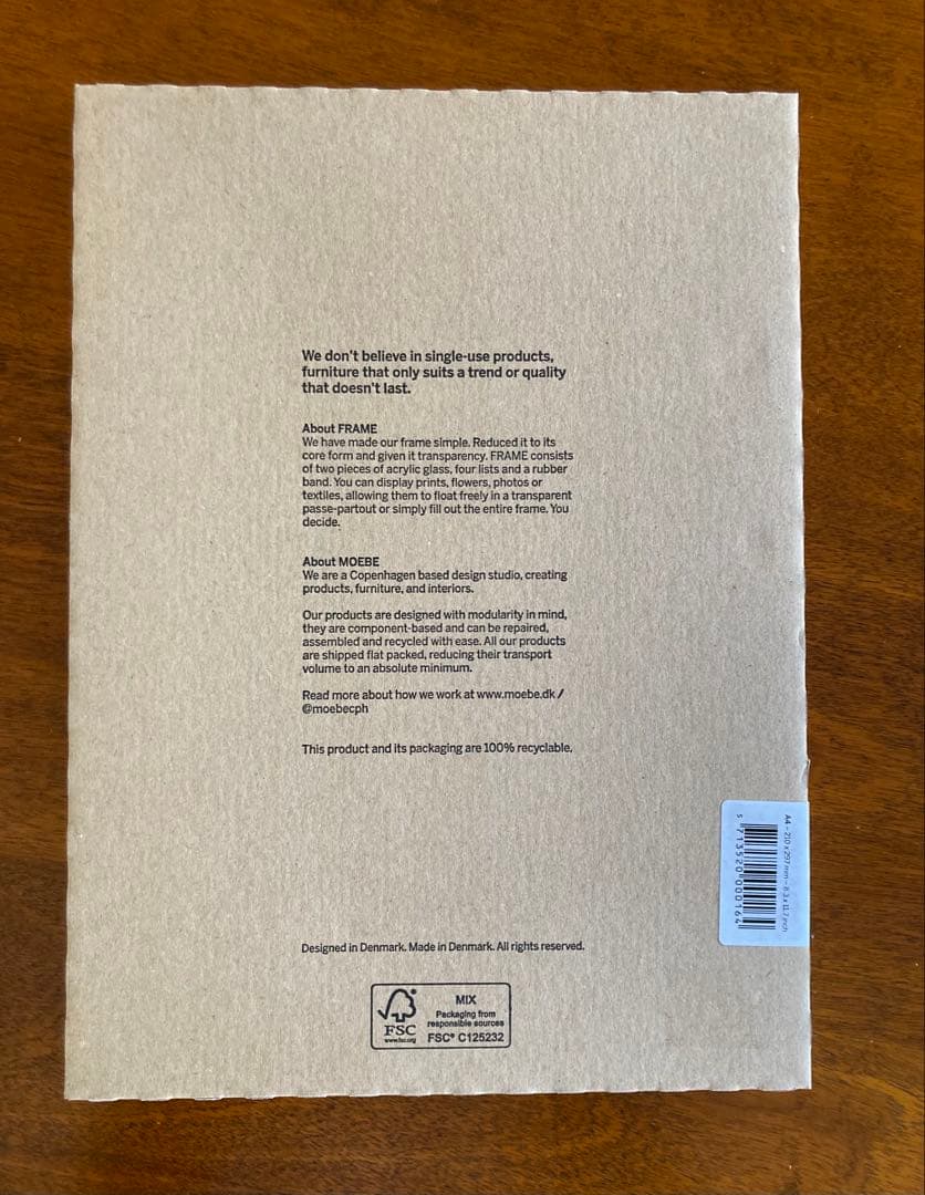 【新品】MOEBE FRAME A4 ホワイト ムーべ