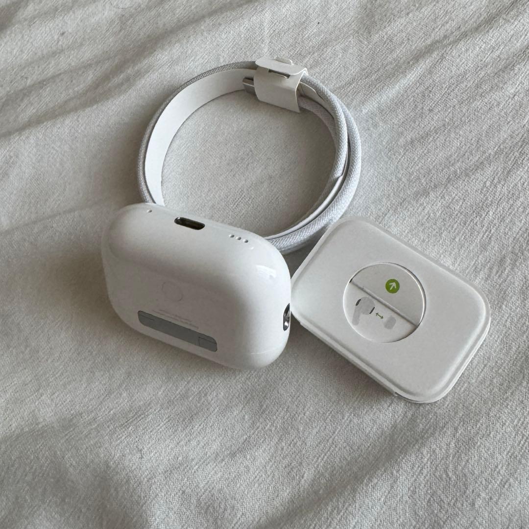 正規品 Apple AirPods Pro 第2世代 イヤーチップ 充電コード付
